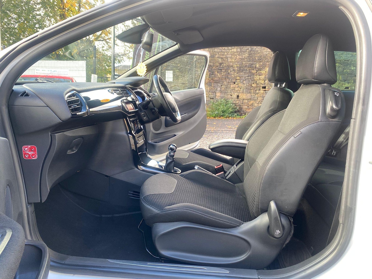 Used Citroen DS3 2012 for sale - 76408461: Photo 10