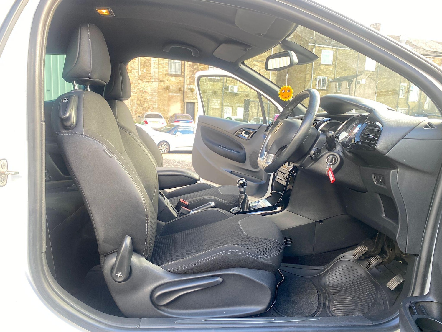 Used Citroen DS3 2012 for sale - 76408461: Photo 23