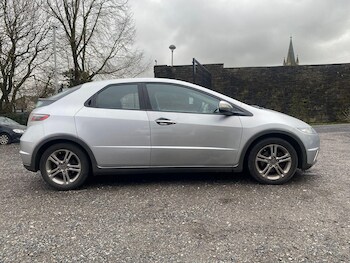 Used Honda Civic 2011 for sale - 77306000: Photo