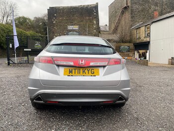 Used Honda Civic 2011 for sale - 77306000: Photo