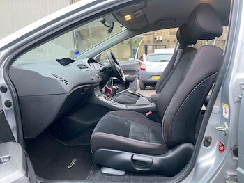 Used Honda Civic 2011 for sale - 77306000: Photo