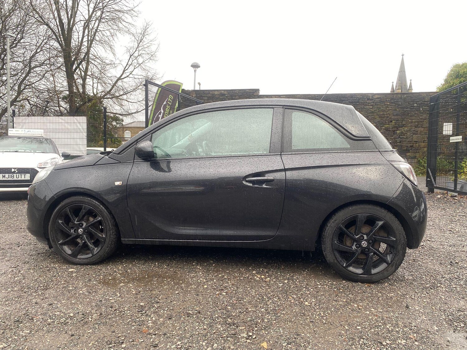 Used Vauxhall ADAM 2014 for sale - 76849904: Photo 2
