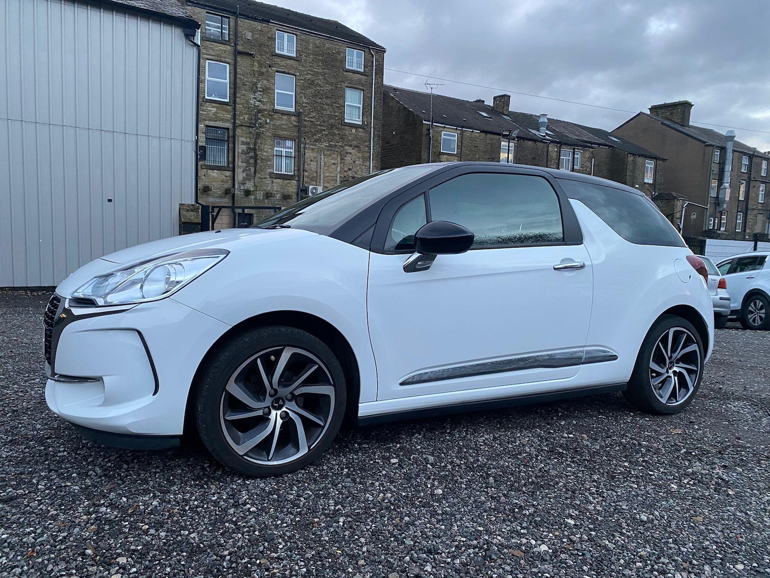 Used DS Automobiles DS 3 2018 for sale - 76688786: Photo 2