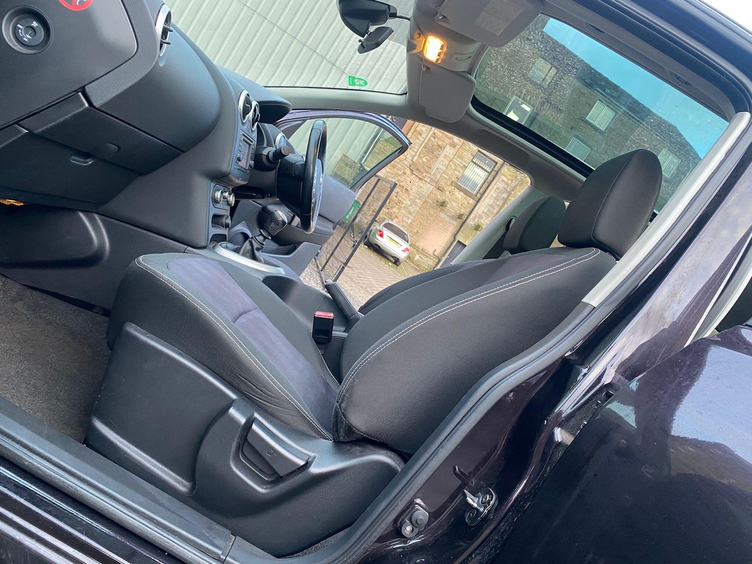 Used Nissan Qashqai 2012 for sale - 77550601: Photo 9