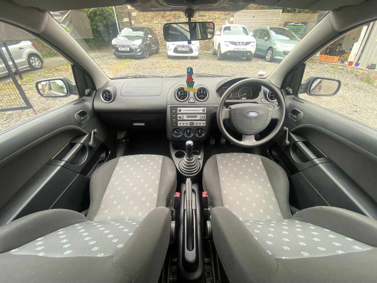 Used Ford Fiesta 2004 for sale - 76360259: Photo 21