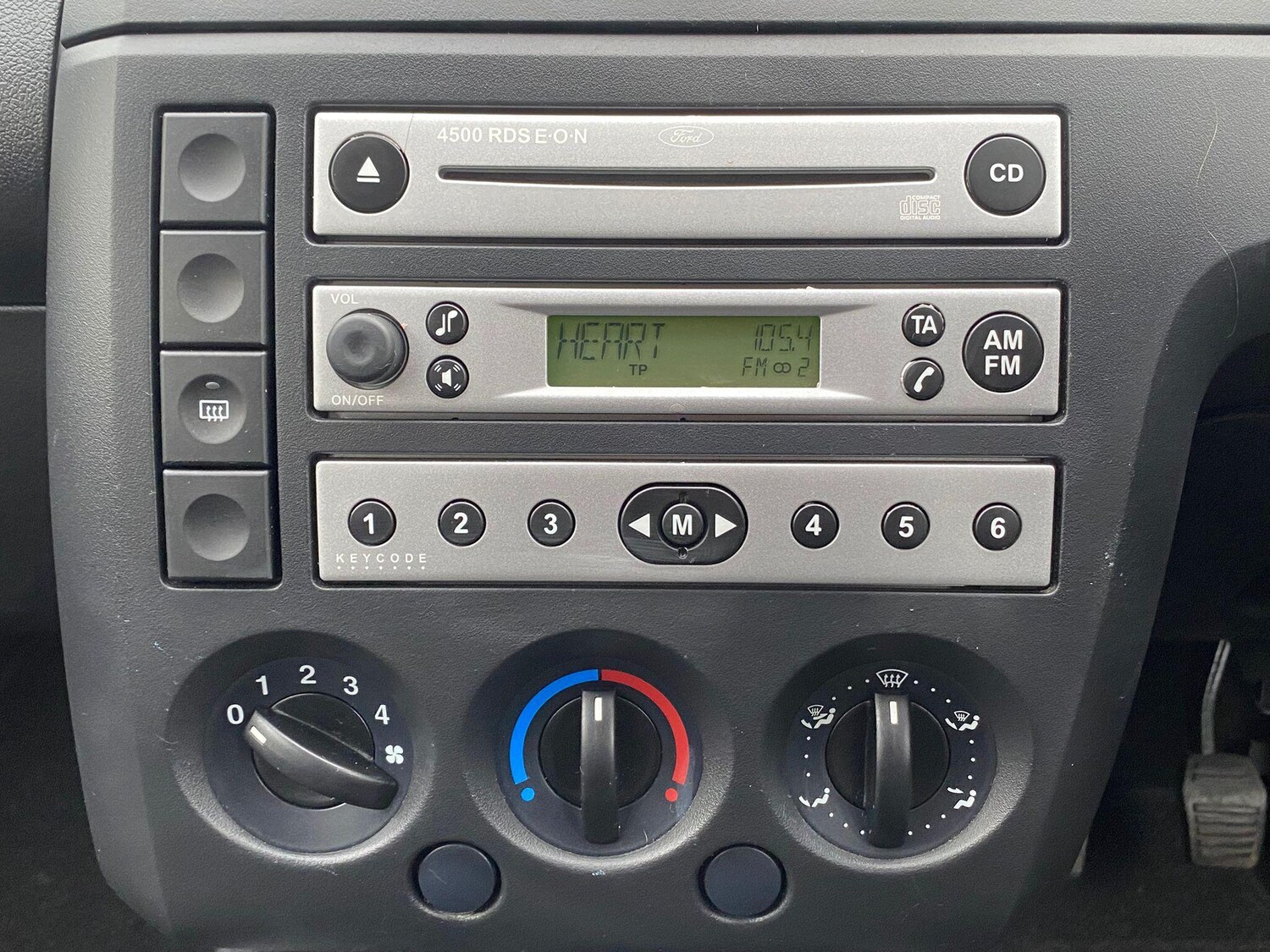 Used Ford Fiesta 2004 for sale - 76360259: Photo 23