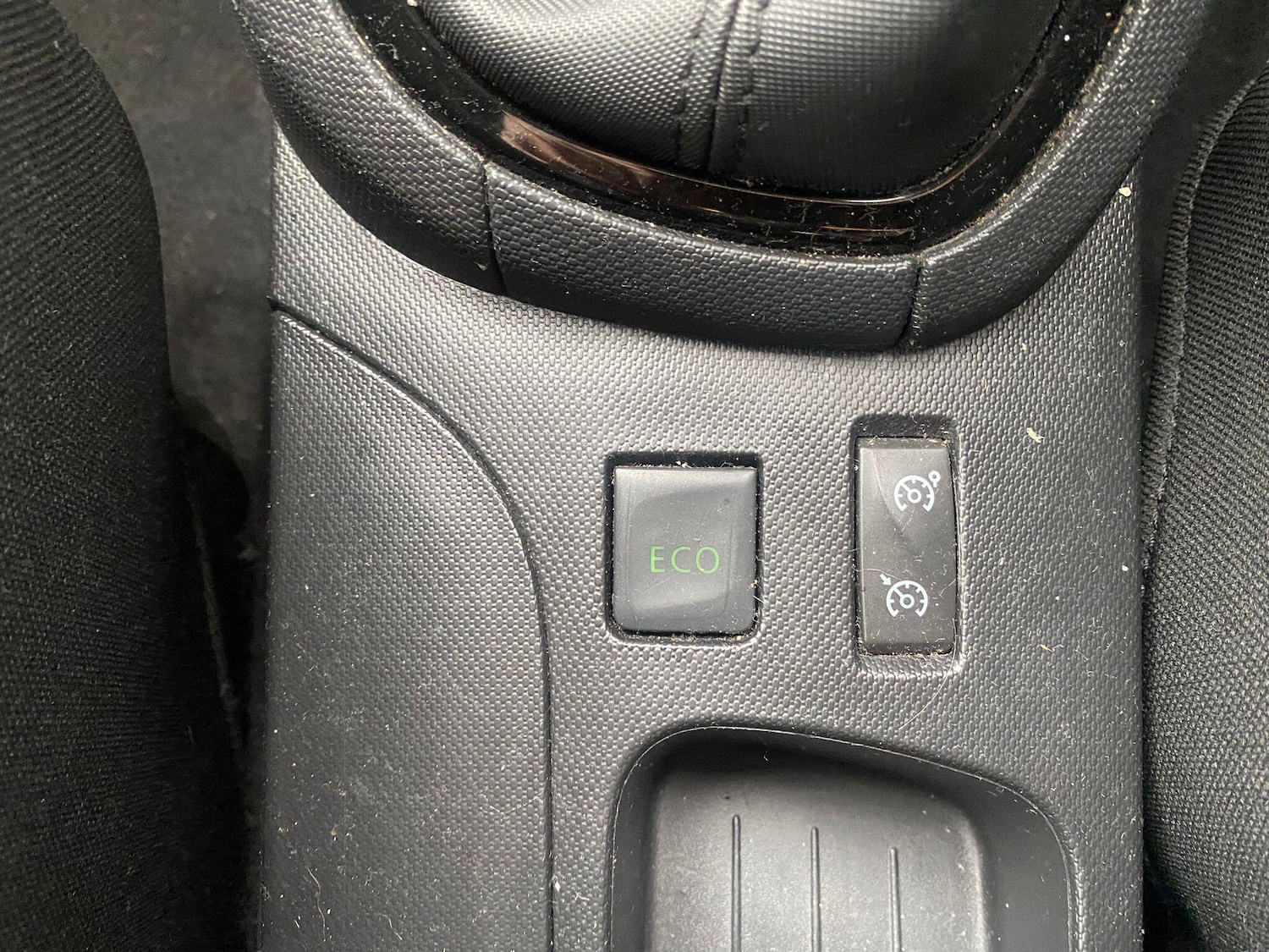 Used Renault Clio 2014 for sale - 76512412: Photo 6