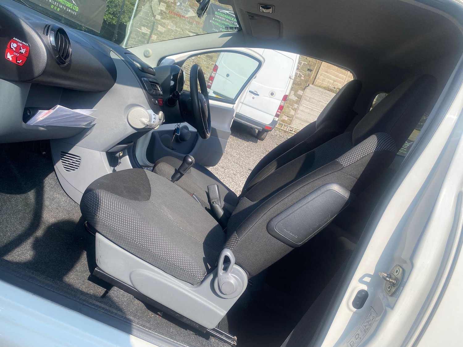 Used Toyota AYGO 2011 for sale - 77977815: Photo 11