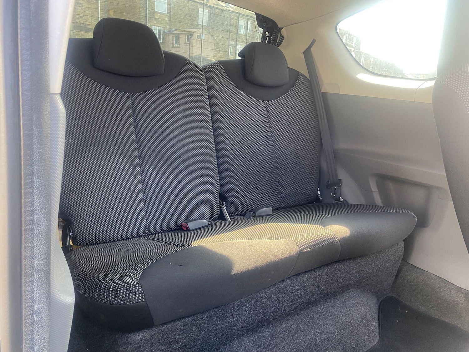 Used Toyota AYGO 2011 for sale - 77977815: Photo 14