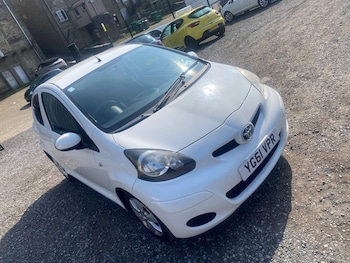 Used Toyota AYGO 2011 for sale - 77977815: Photo