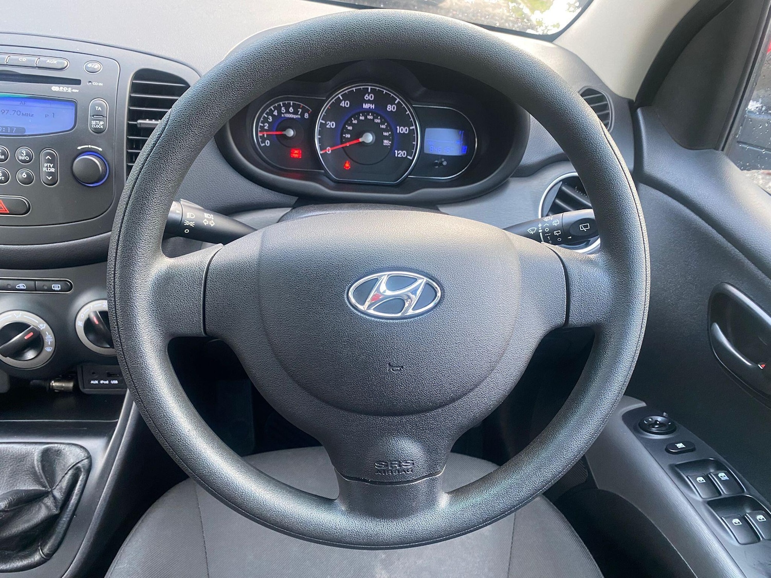 Used Hyundai i10 2013 for sale - 76632755: Photo 10