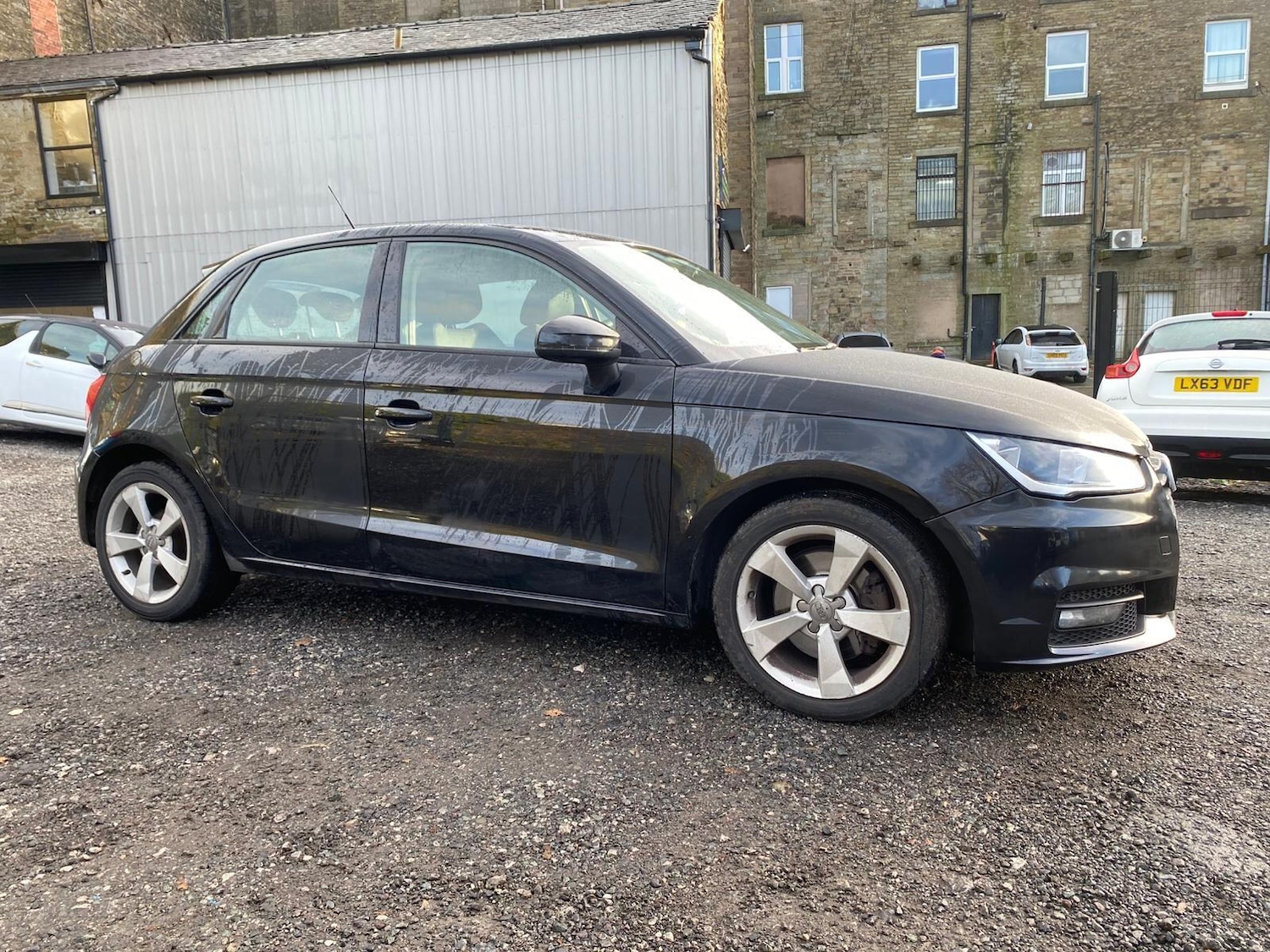 Used Audi A1 2015 for sale - 76913646: Photo 4