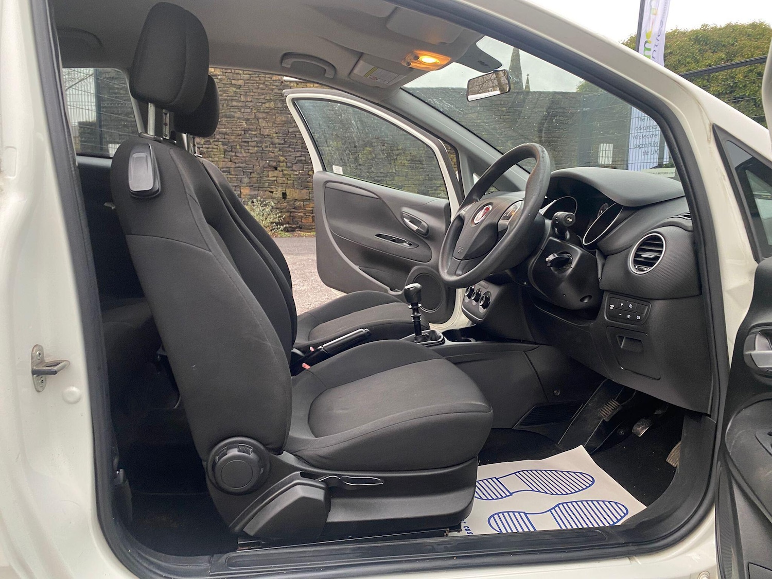 Used Fiat Punto 2014 for sale - 77344800: Photo 12