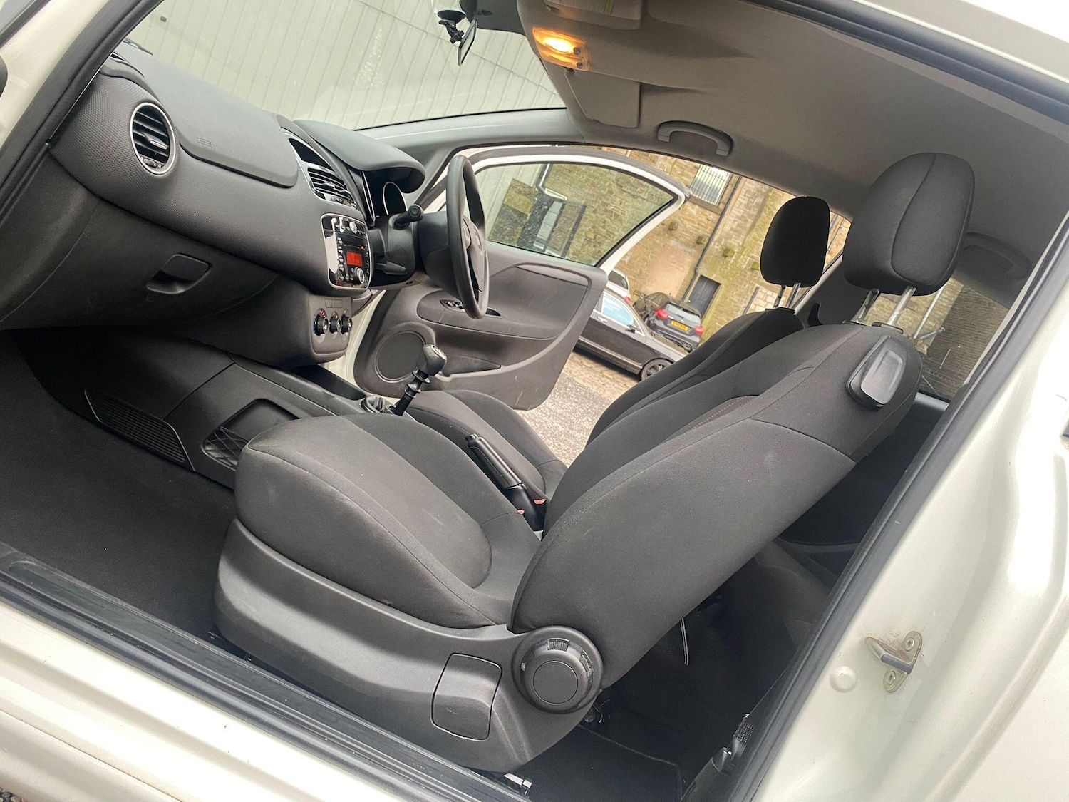 Used Fiat Punto 2014 for sale - 77344800: Photo 13