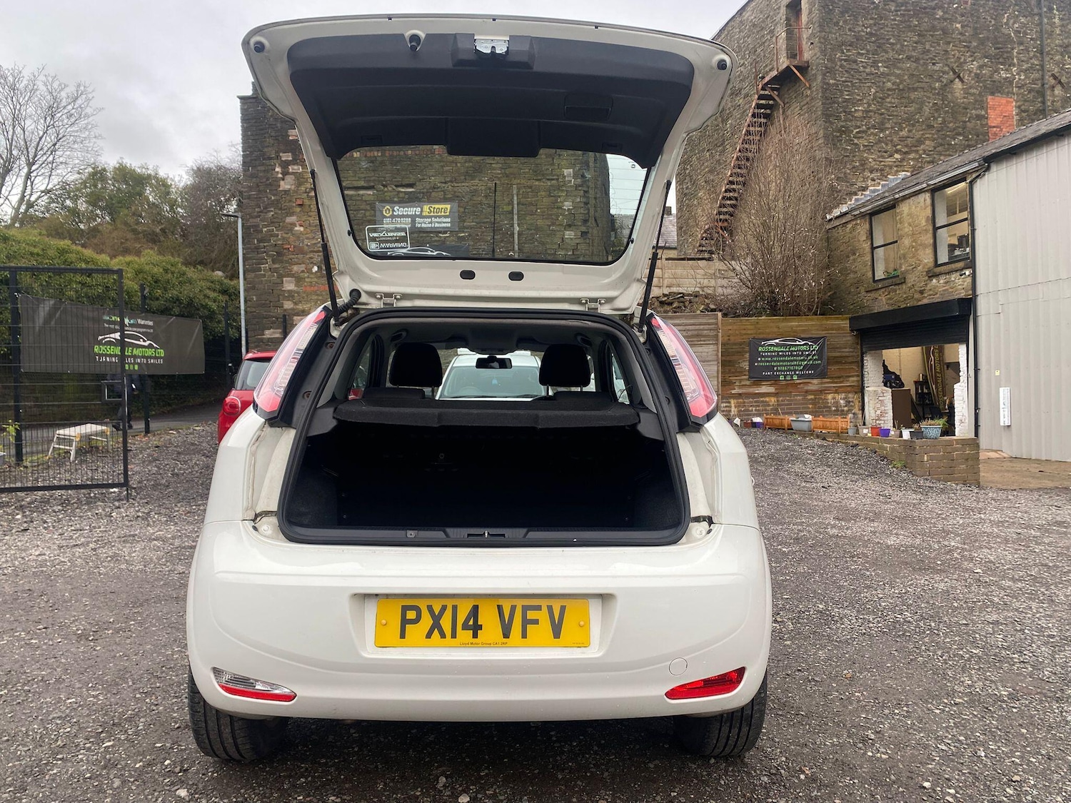 Used Fiat Punto 2014 for sale - 77344800: Photo 6