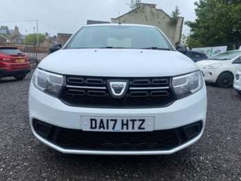 Used Dacia Sandero 2017 for sale - 74776972: Photo