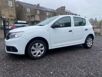 Used Dacia Sandero 2017 for sale - 74776972: Photo