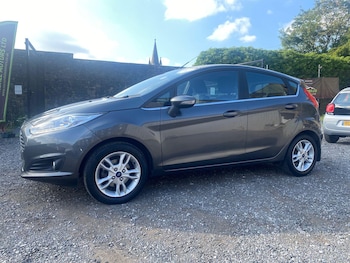 Used Ford Fiesta 2015 for sale - 75563093: Photo