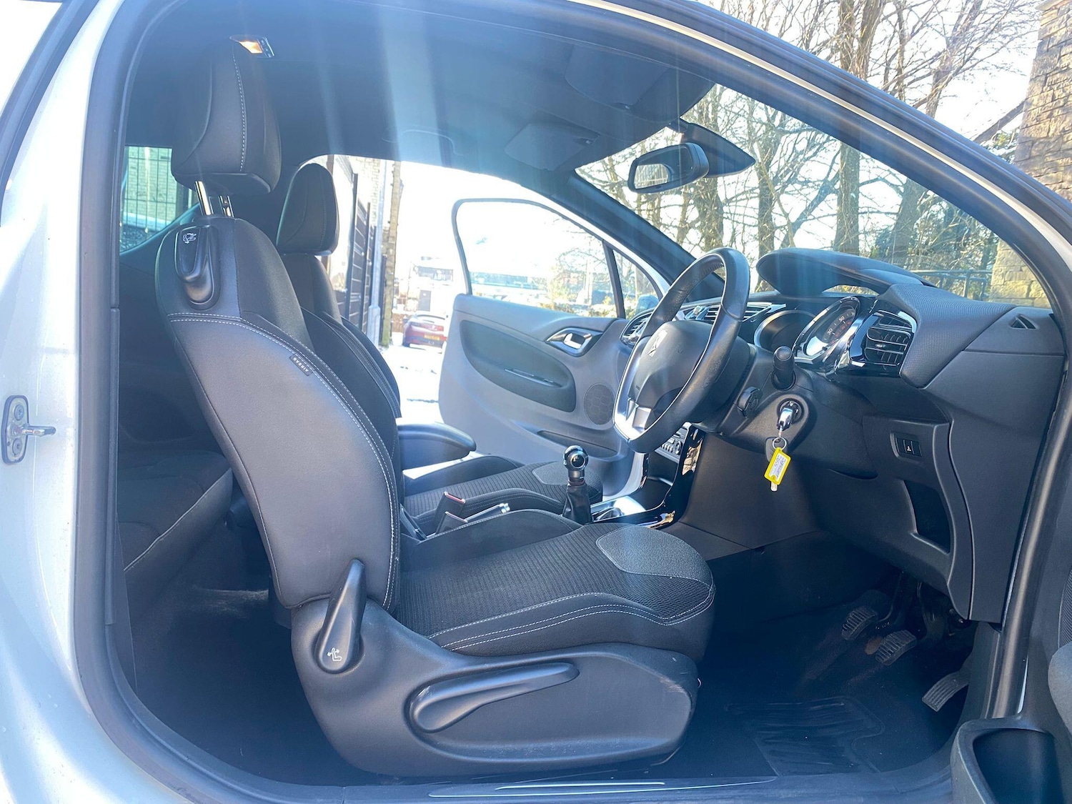 Used Citroen DS3 2012 for sale - 77131185: Photo 23