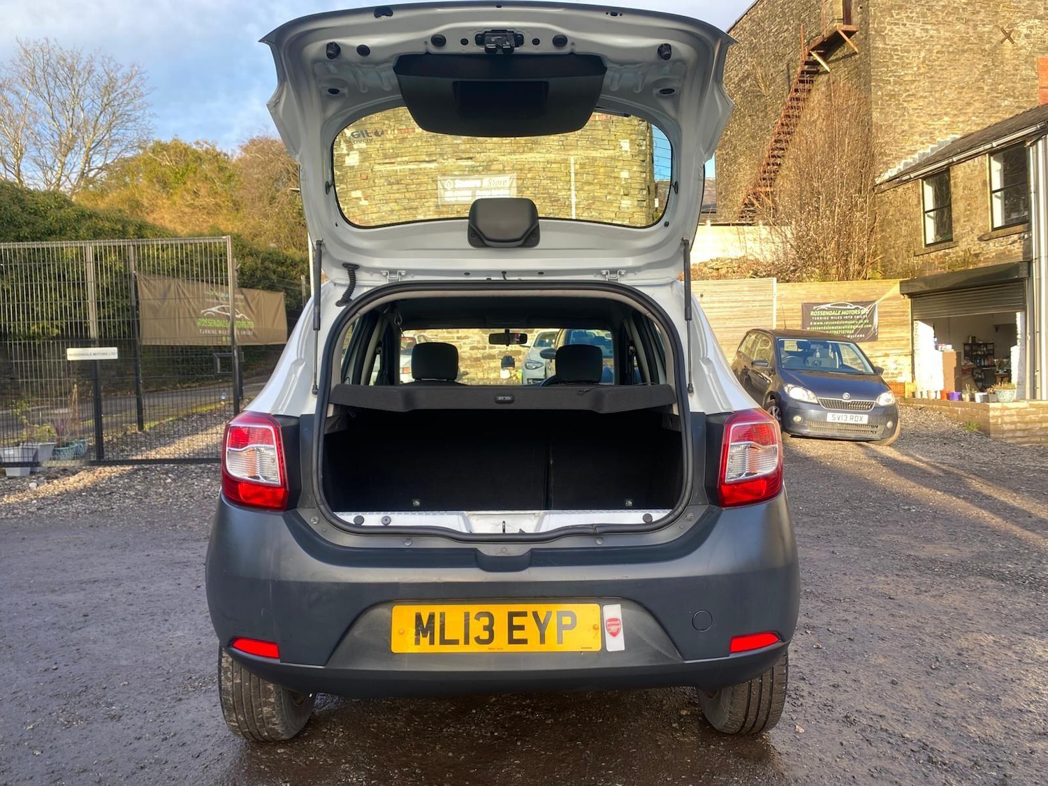 Used Dacia Sandero 2013 for sale - 77163247: Photo 11