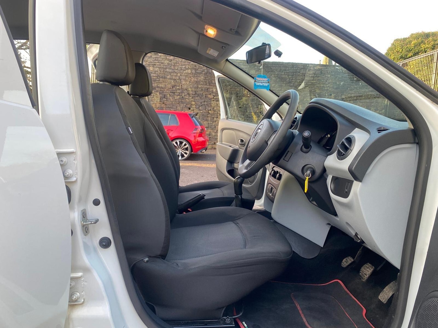 Used Dacia Sandero 2013 for sale - 77163247: Photo 13