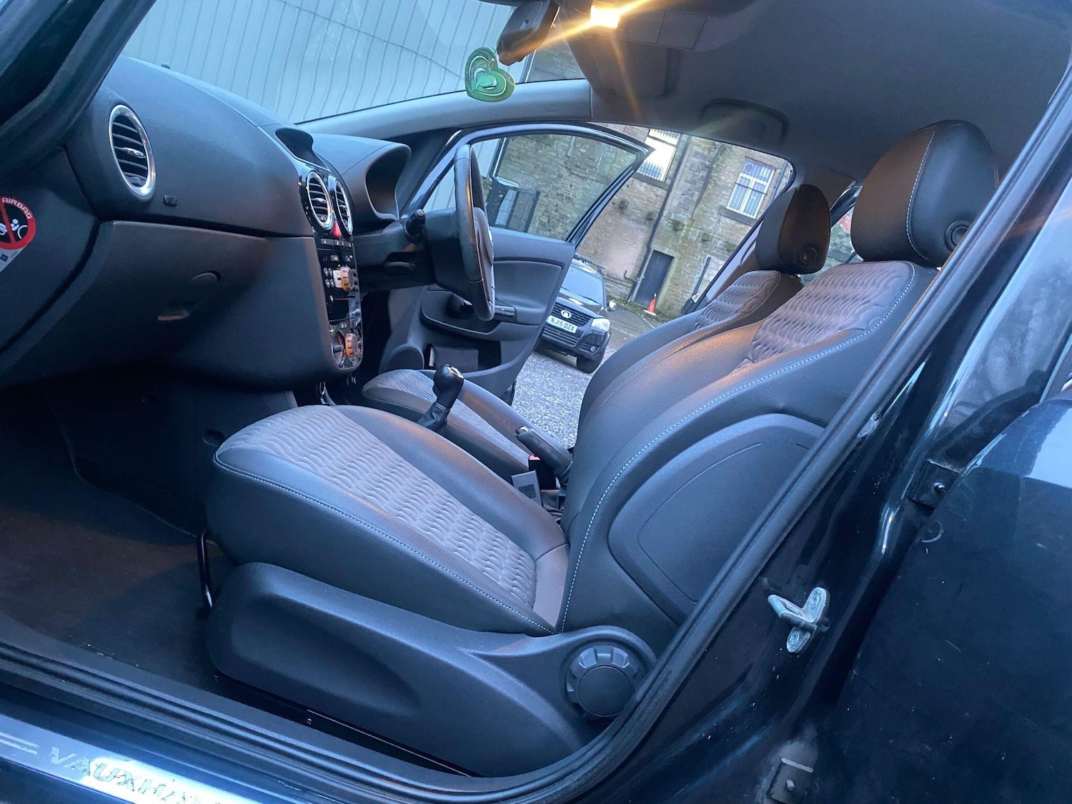 Used Vauxhall Corsa 2013 for sale - 77029250: Photo 10