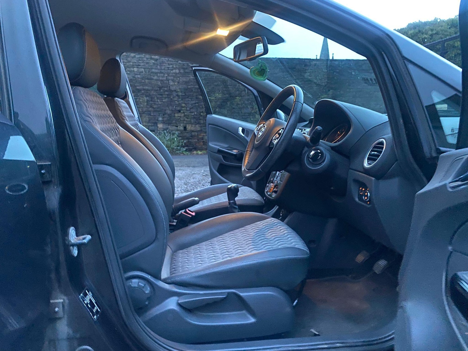 Used Vauxhall Corsa 2013 for sale - 77029250: Photo 15