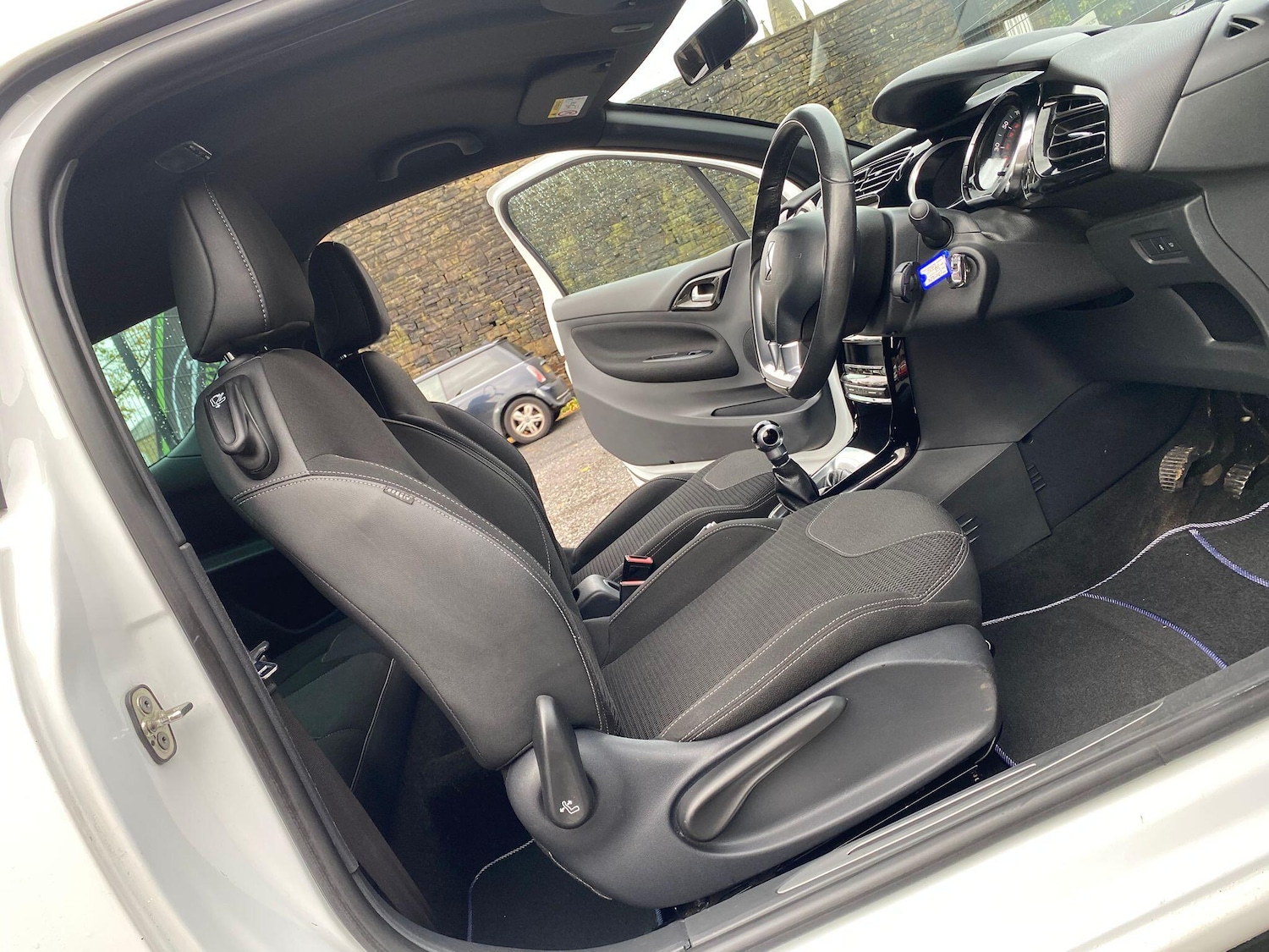 Used DS Automobiles DS 3 2015 for sale - 76423625: Photo 9