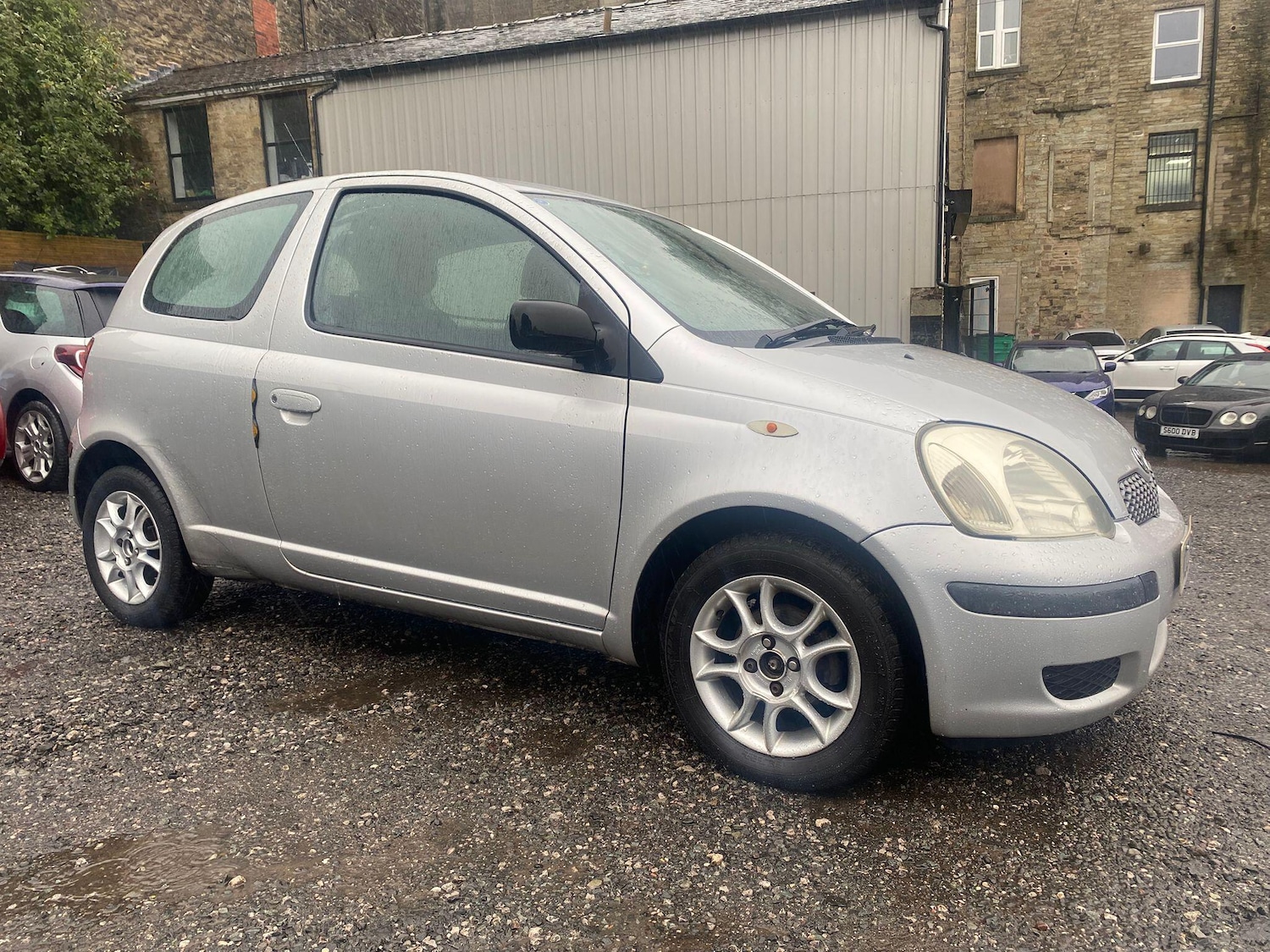Used Toyota Yaris 2003 for sale - 76021126: Photo 4