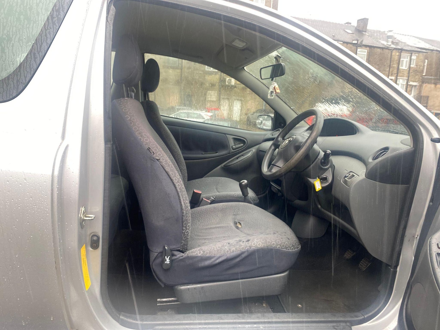 Used Toyota Yaris 2003 for sale - 76021126: Photo 6