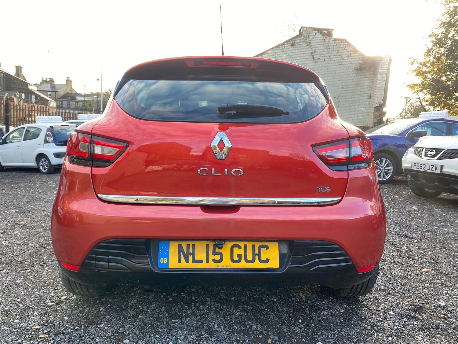 Used Renault Clio 2015 for sale - 76370643: Photo 6