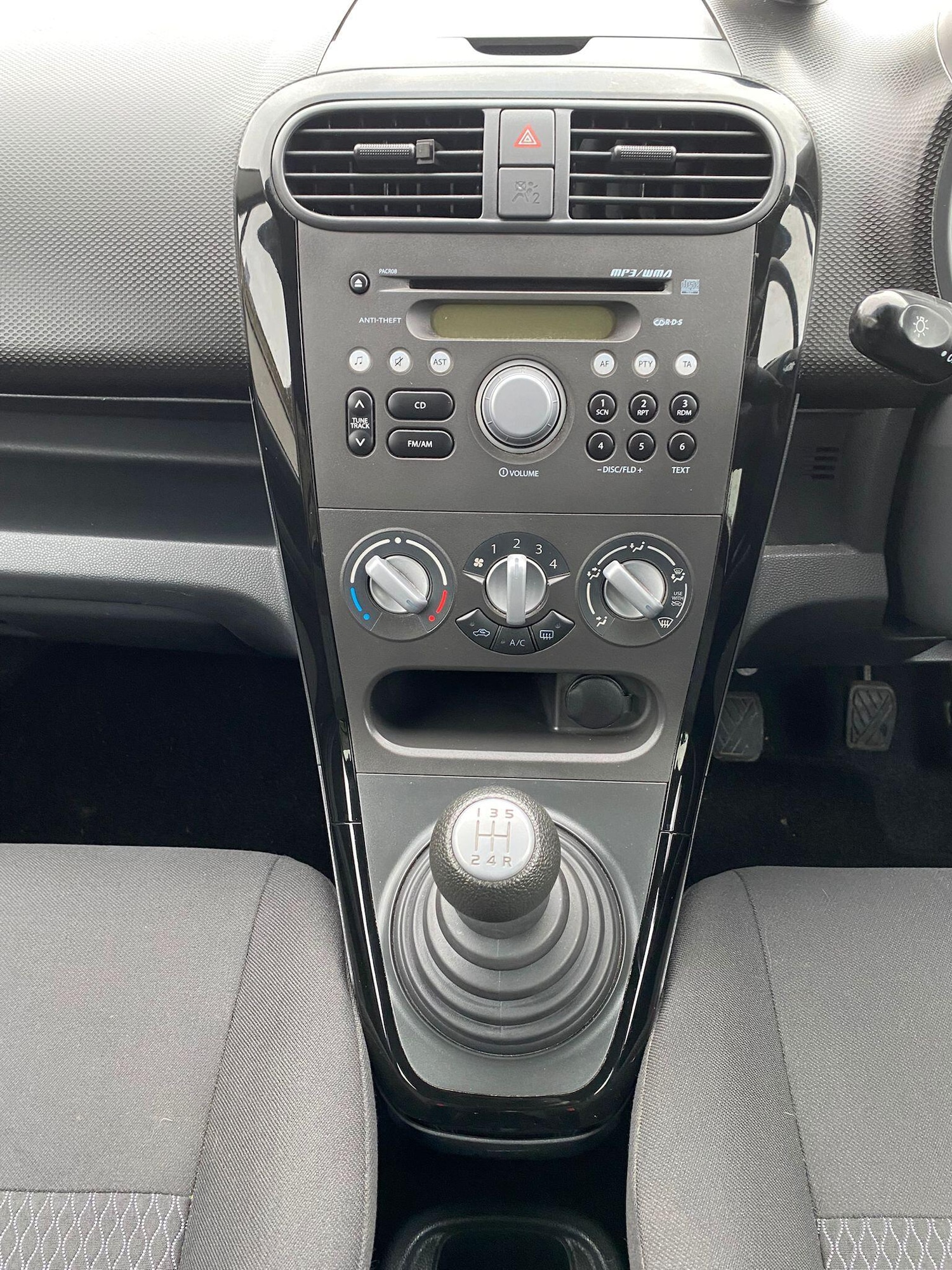 Used Suzuki Splash 2013 for sale - 76780747: Photo 20