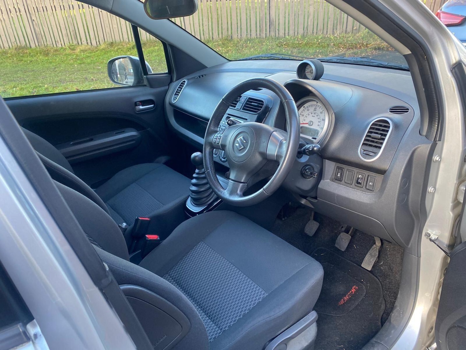 Used Suzuki Splash 2013 for sale - 76780747: Photo 8