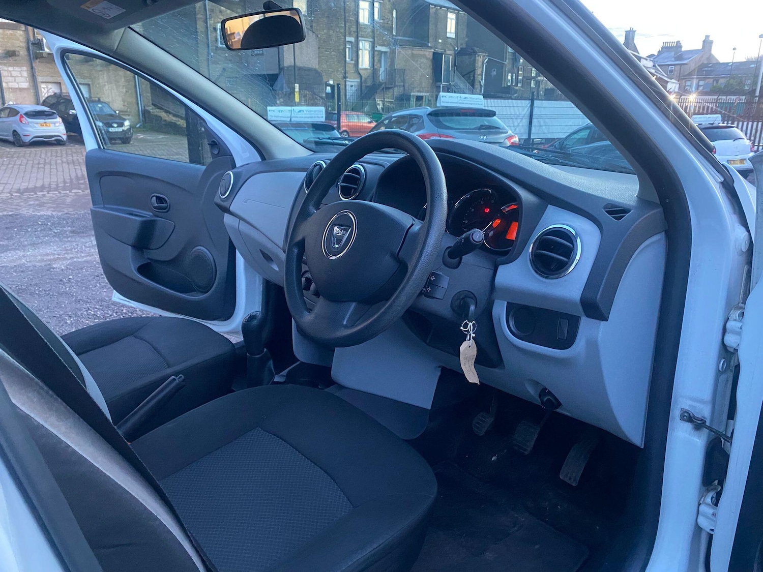 Used Dacia Sandero 2014 for sale - 77162790: Photo 8