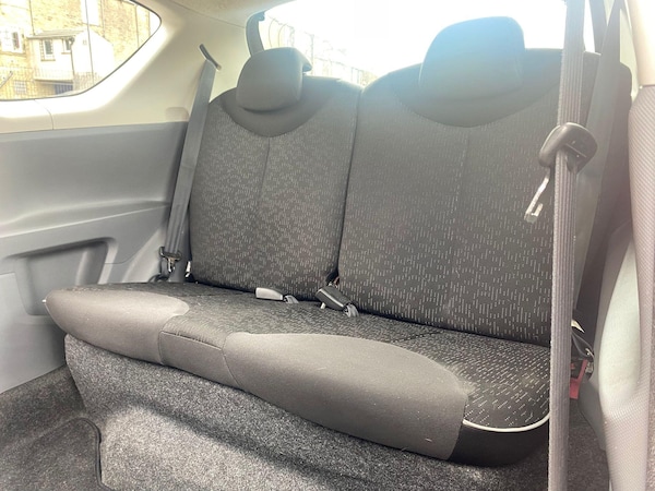 Used Peugeot 107 2009 for sale - 76201190: Photo 17