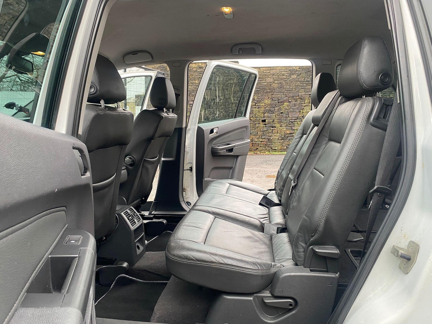 Used Vauxhall Zafira 2011 for sale - 77345322: Photo 11