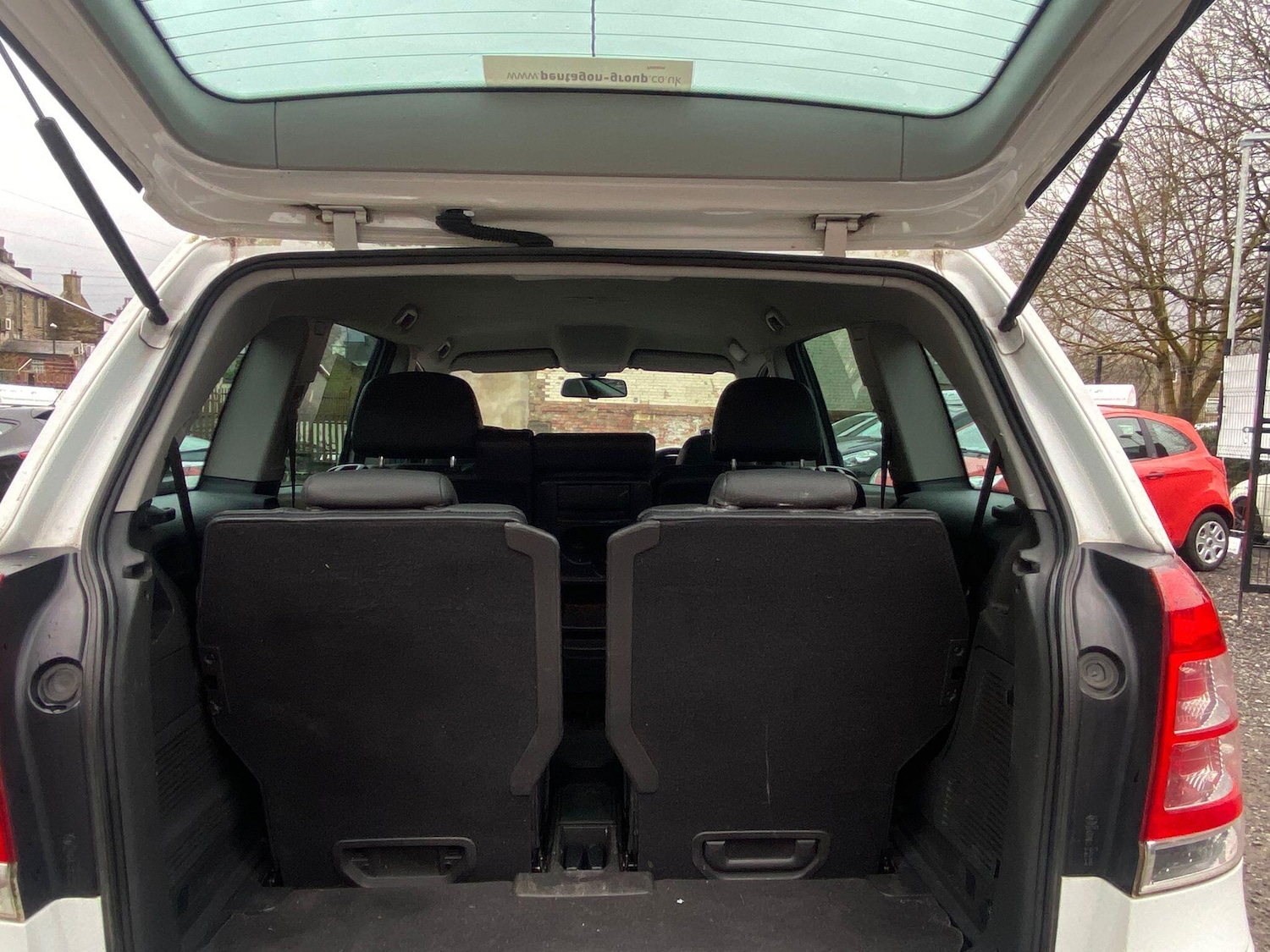 Used Vauxhall Zafira 2011 for sale - 77345322: Photo 17