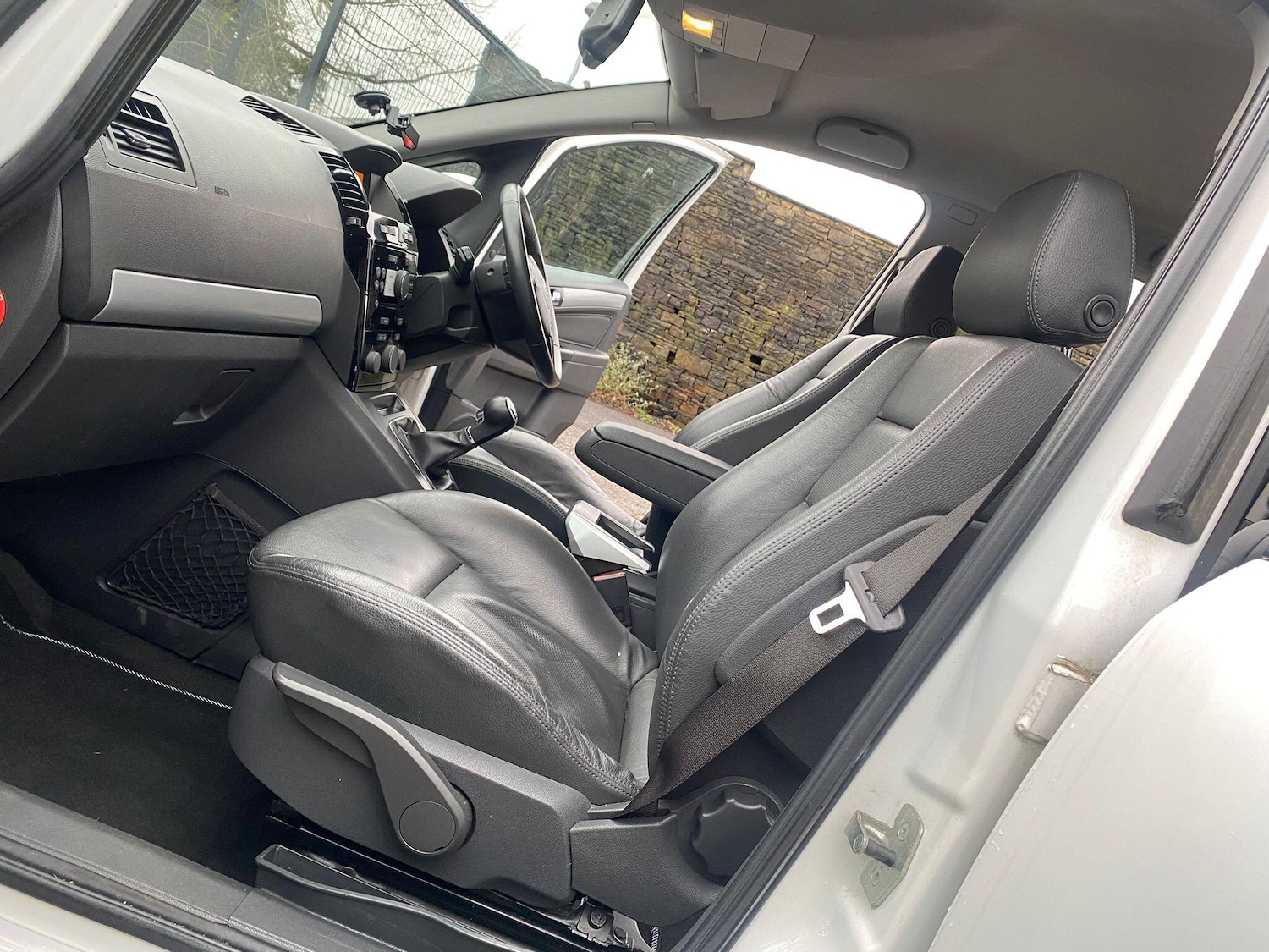 Used Vauxhall Zafira 2011 for sale - 77345322: Photo 8