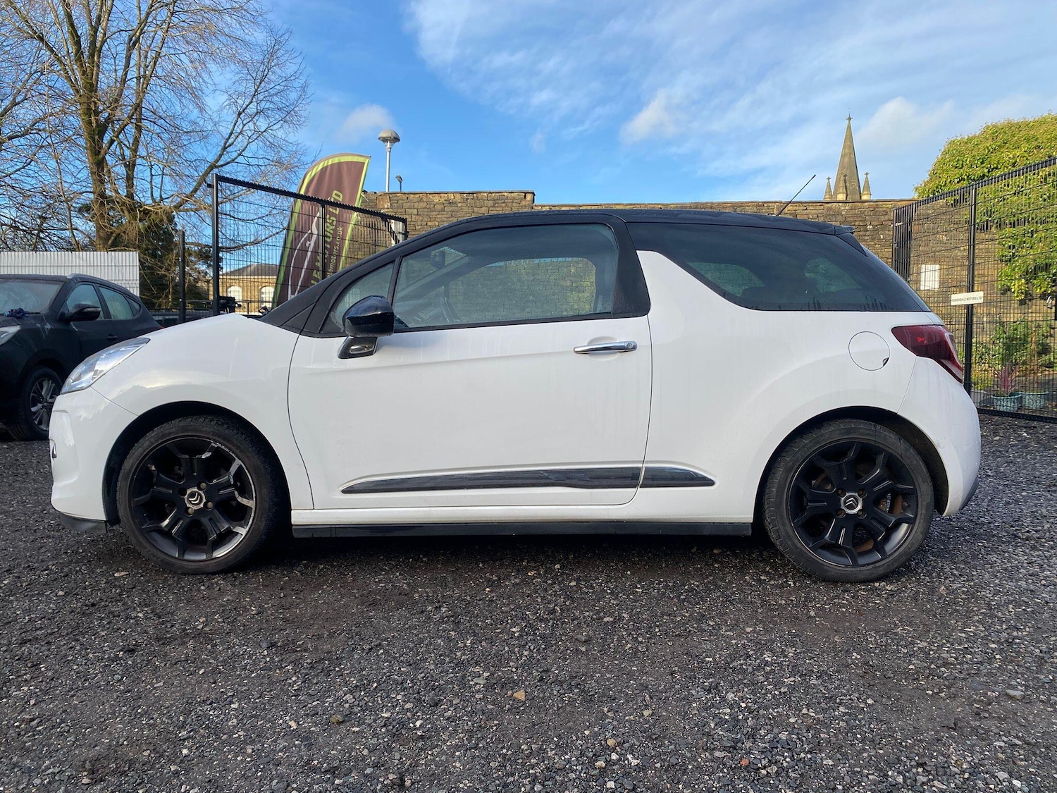 Used Citroen DS3 2013 for sale - 76913384: Photo 4
