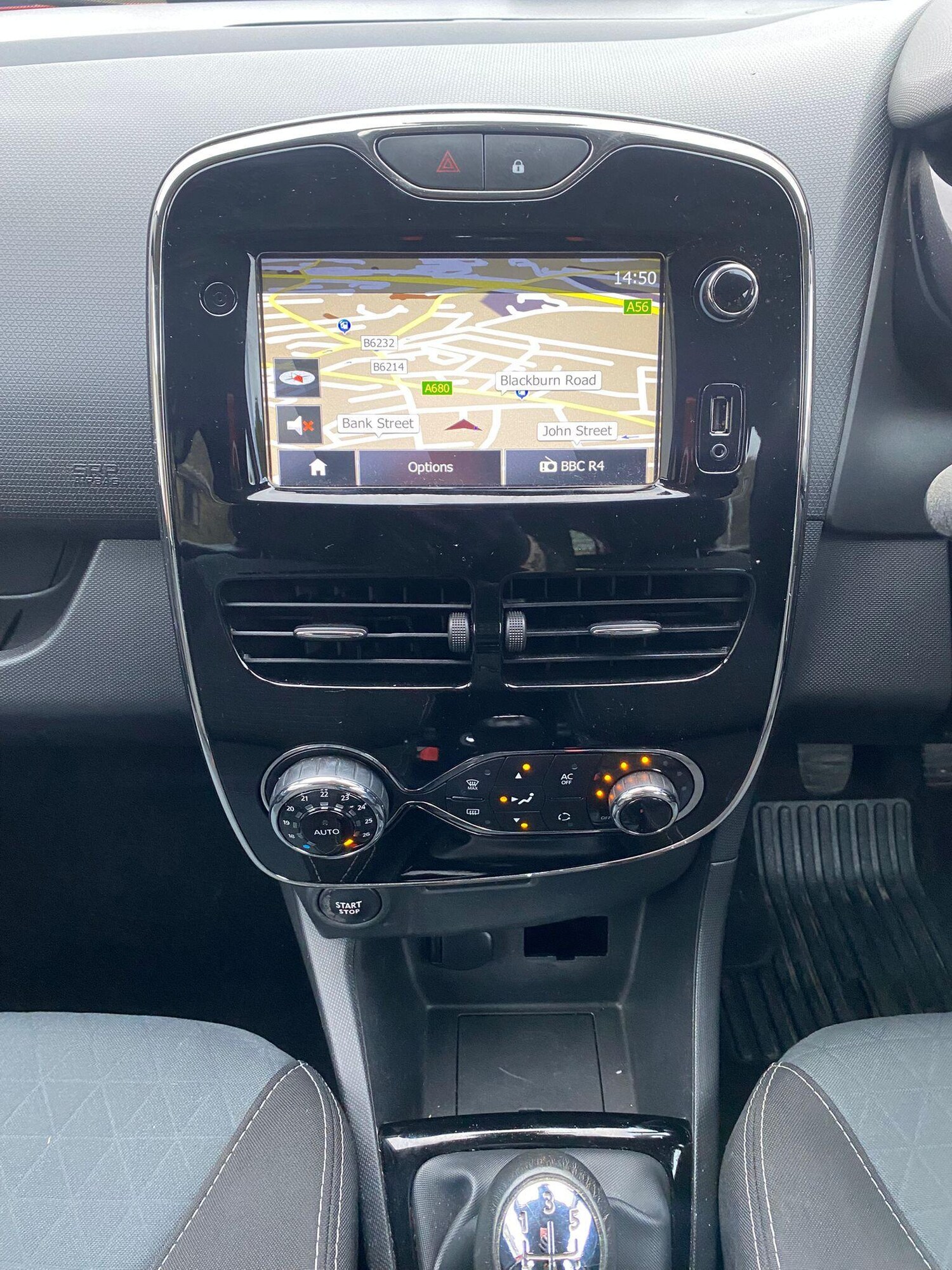 Used Renault Clio 2014 for sale - 77386372: Photo 16