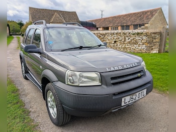 2002 (52) - 2.5 V6i ES Station Wagon 5dr Auto