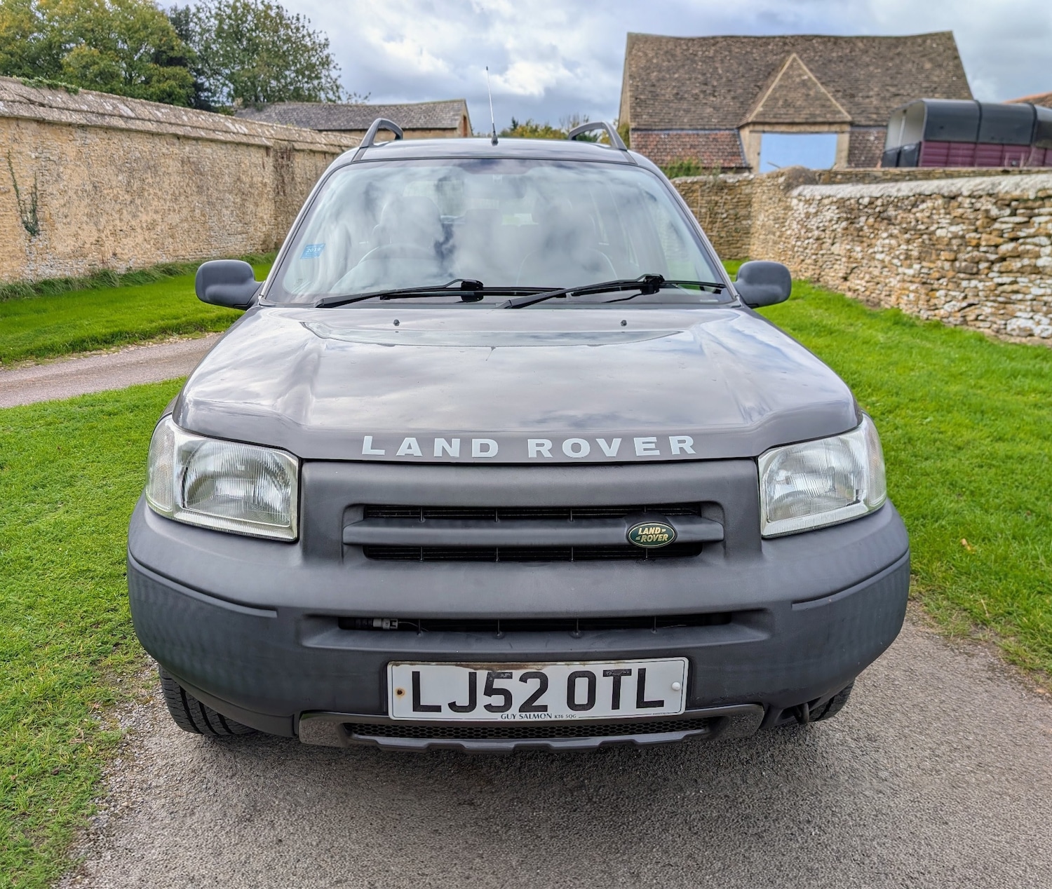 Used Land Rover Freelander 2002 for sale - 76402236: Photo 2