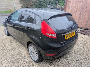 Used Ford Fiesta 2012 for sale - 76971526: Photo