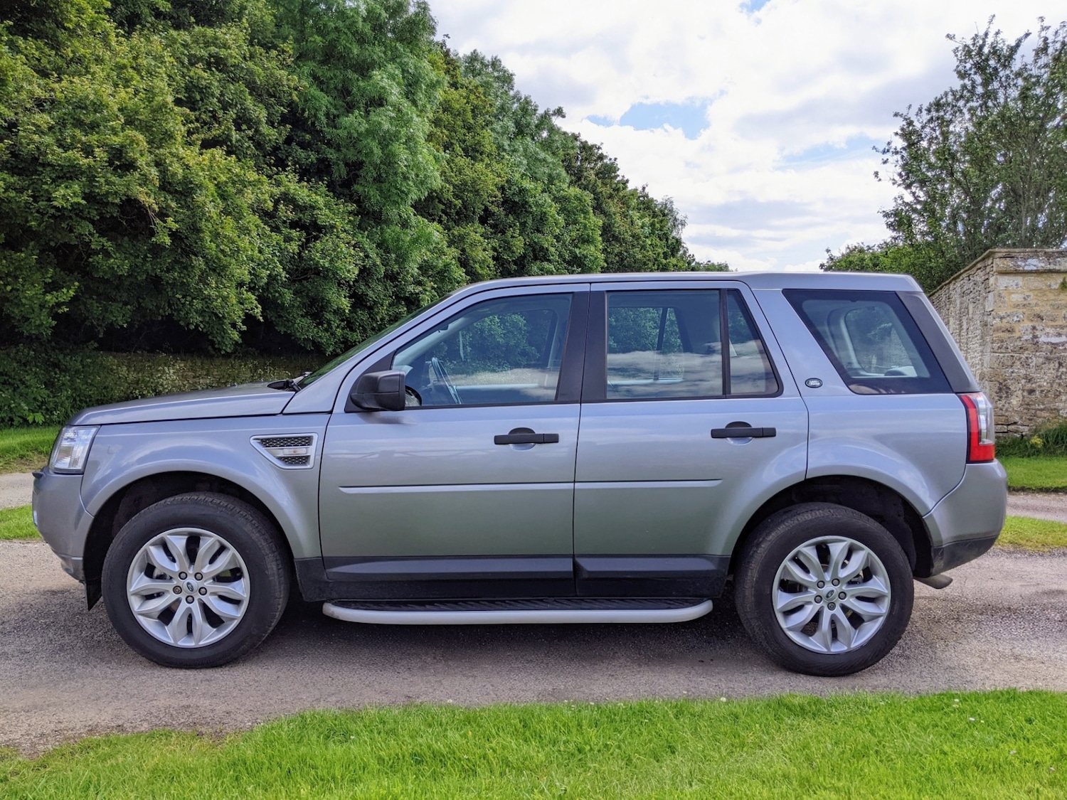Used Land Rover Freelander 2011 for sale - 77113931: Photo 4
