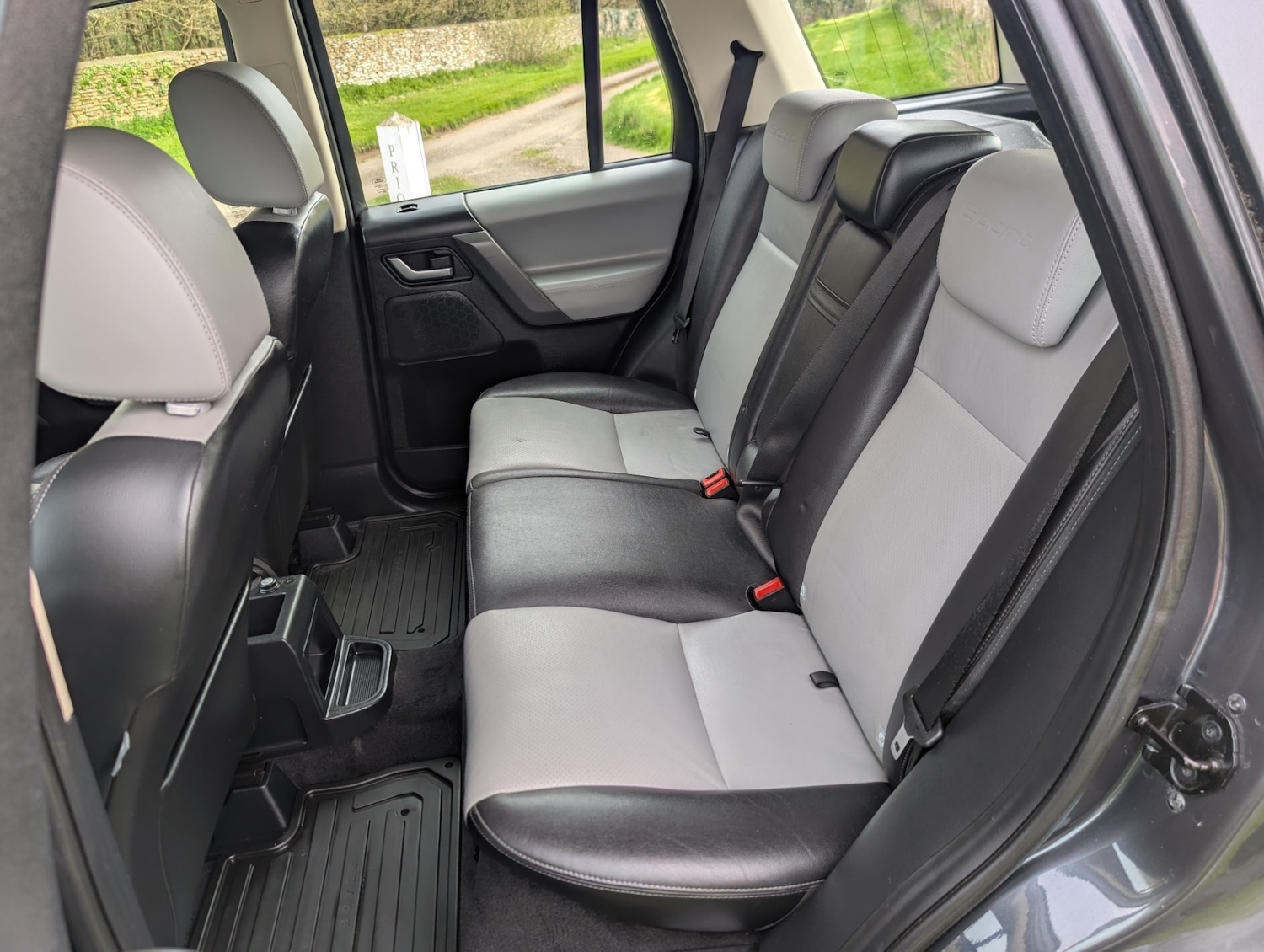 Used Land Rover Freelander 2010 for sale - 77997187: Photo 10