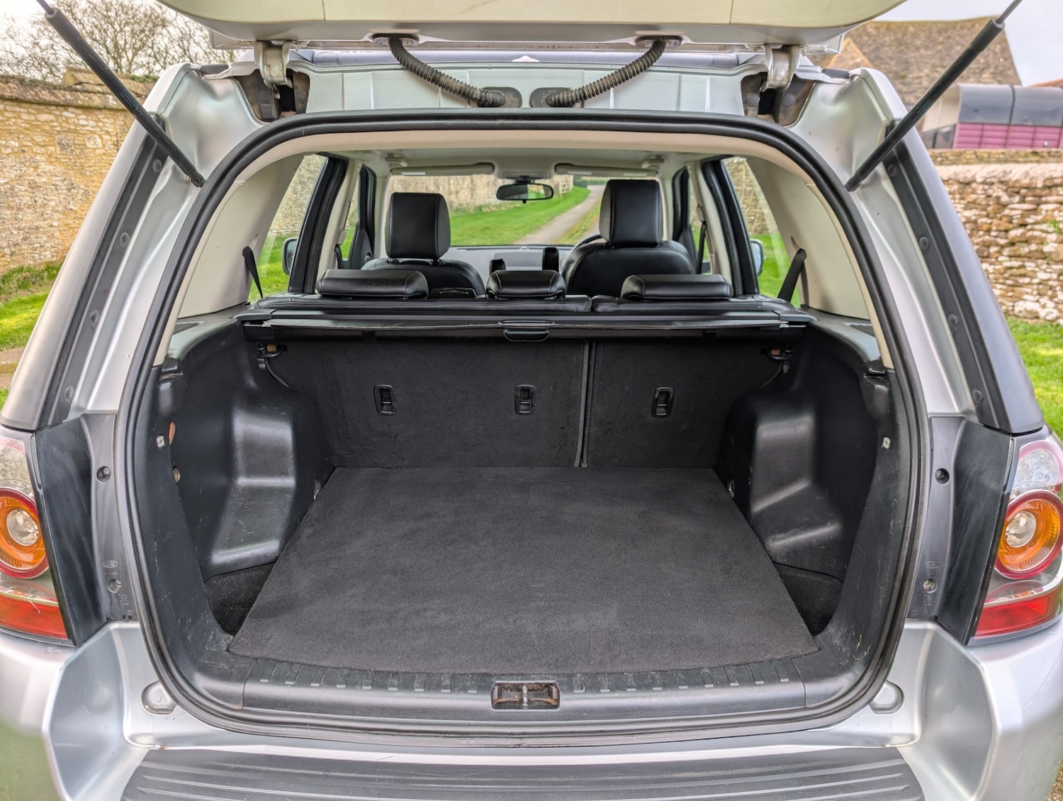 Used Land Rover Freelander 2 2013 for sale - 77639549: Photo 10