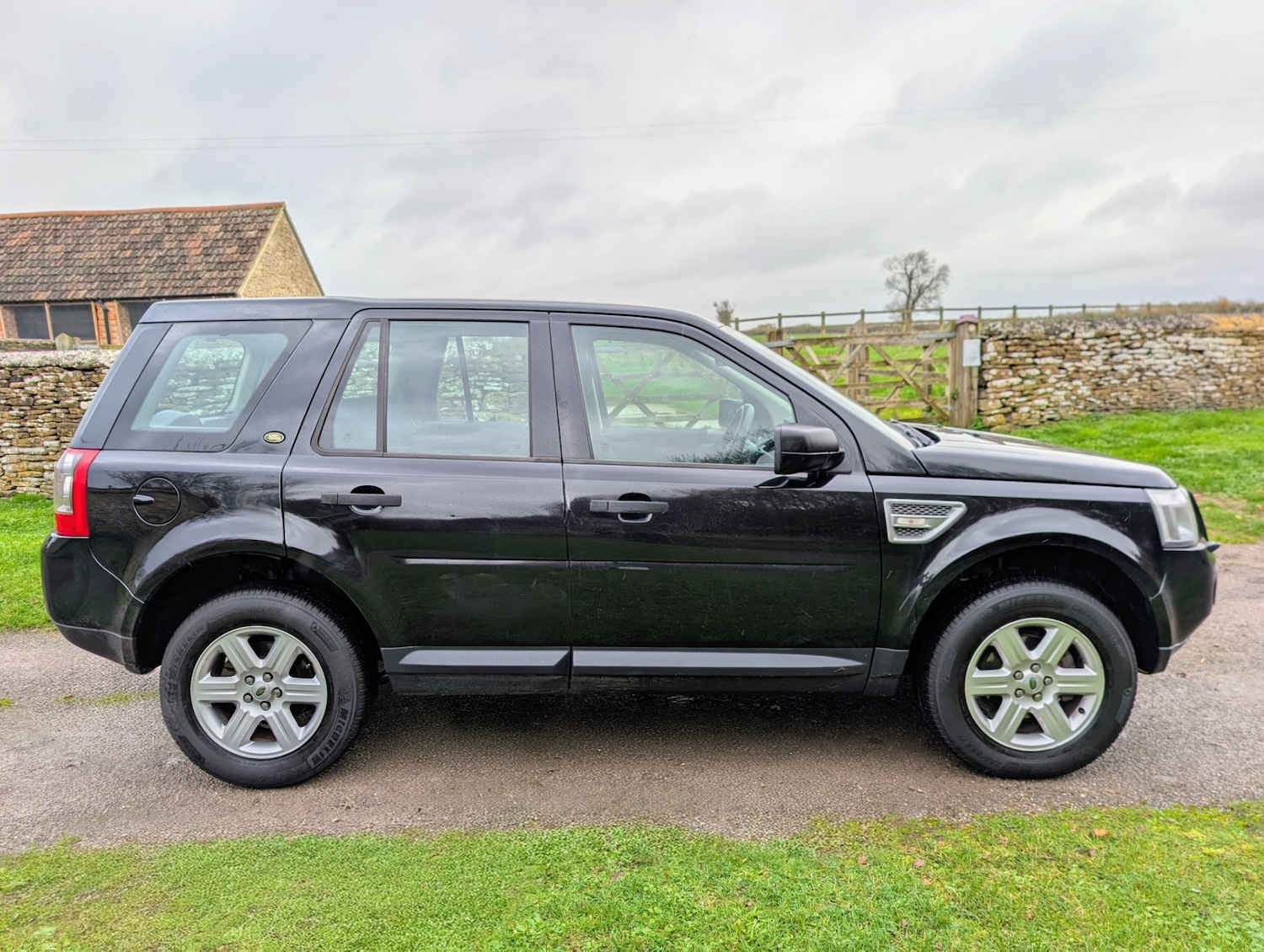 Used Land Rover Freelander 2010 for sale - 76555229: Photo 4