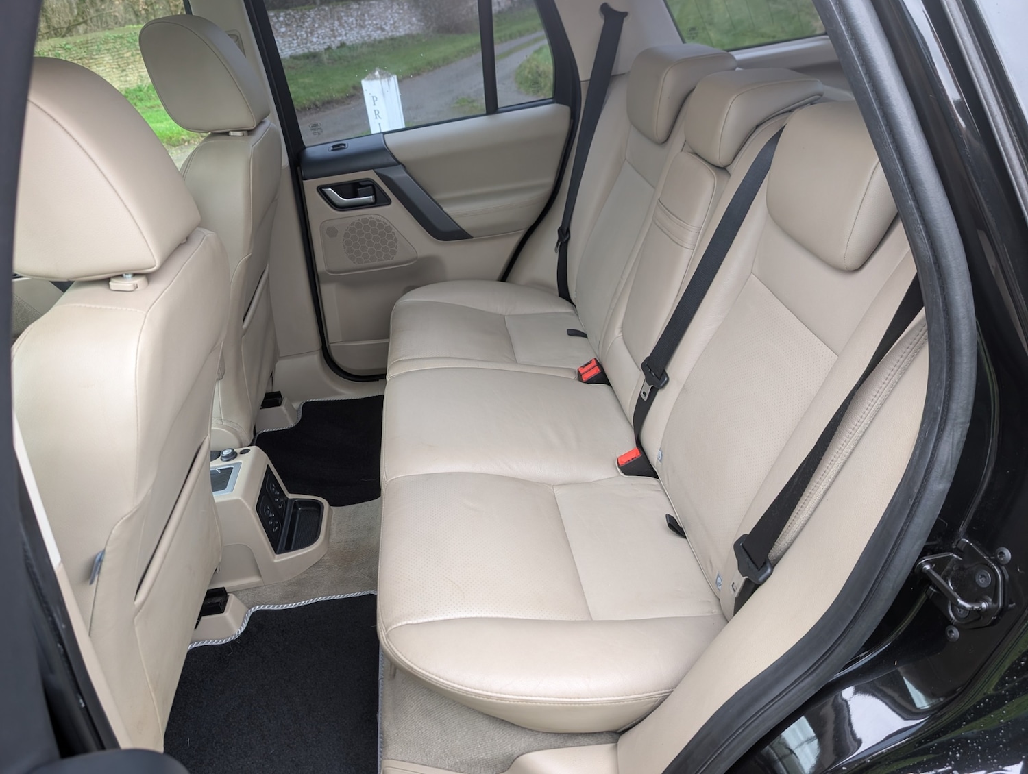 Used Land Rover Freelander 2010 for sale - 76948645: Photo 11