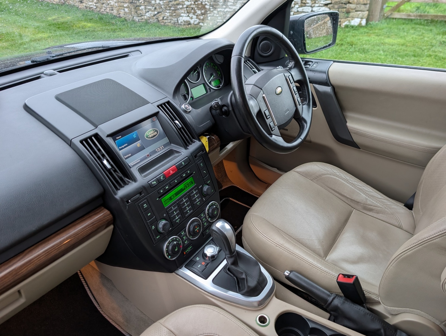 Used Land Rover Freelander 2010 for sale - 76948645: Photo 13