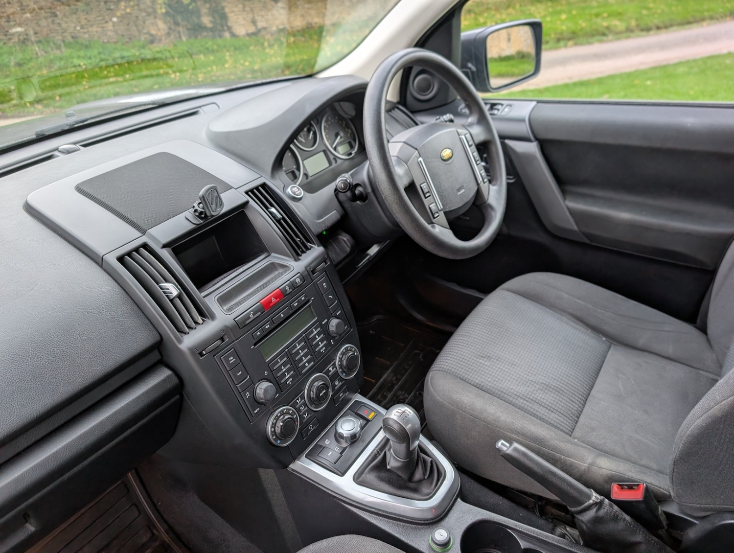 Used Land Rover Freelander 2 2010 for sale - 76625166: Photo 12